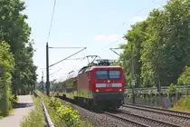112 111-0 mit RE 7 (RE 4380) von Ludwigslust nach Wismar in Schwerin-G�rries am 09.06.2013