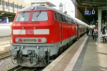 eigendlich war ich am Bahnhof Trier, wegen einem andern Zug, der aber nicht bei kam. So hatte ich zeit und machte einige Fotos von anderen Z�gen. Hier mal eins von der 218 430 7 aufgenommen am 13-11-2009