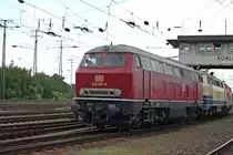 216 067-9 zusammen mit 217 014-0 und der CityBahn 218 137-8 auf der Fahrzeugparade in Koblenz-L�tzel. Sie waren die einzigsten V160, die bei der Parade mitgemacht hatten. 218 217-8 stand bei dieser Feier auf einem Strahlengleis der dortigen Drehscheibe.