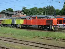 1507(eine MAK G1206)und die Alpha Trains 1138(ebenfalls eine 275),am 11.Juni 2013,in Bergen/R�gen. 