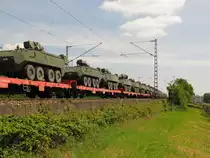 Ein Panzerzug in Richtung Koblenz, am 17.05.2012 bei Erbach (Rheingau).
