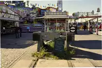 06.06.2013 Stralsund, Hafeninsel, Hafenstra�e/Hansakai ; Das Ende des Ausziehgleises (??) vom Seehafen.
Aufgenommen w�hrend des Hafenfestes