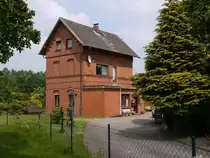Ehemaliger Bahnhof Lehmrade (km 4,7), wo  Hein Hollenbek  (KBS 114 c) auch  Dr�sensee-Express  genannt von/nach M�lln fuhr (Stichbahn von der Kaiserbahn Berlin - Kiel, KBS 114a); 11.06.2013
