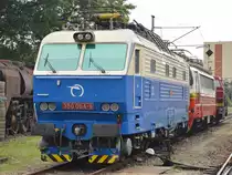 350 004-8 ausgestellt im Bereich des Museumdepots Bratislava-v�chod/Pre�burg-Ost w�hrend des Bahnfestes „Rendez 2013“; 16.06.2013 