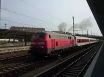 218 832-4 im Bahnhof Berlin Lichtenberg mit einem Lehrzug auf dem Weg zur Revaler Stra�e am 16.06.13