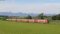 RE 79008 (Salzburg Hbf-M�nchen Hbf) mit Schublok 111 039-4  Deutscher Alpenverein  bei Haus 28.5.13