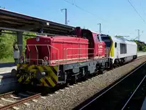 V 119 (HzL) und die Unbekannte Voith Maxima 30 CC, Sonnen sich am L�neburger Bahnhof, 07.06.13