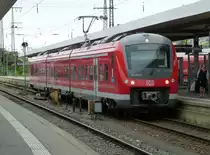 440 325-9 steht hier im N�rnberger Hbf, 23.Juni 2013.