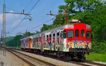 S� 814-034 f�hrt durch Maribor-Tabor Richtung Murska Sobota. /16.6.2013