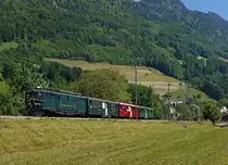 zb: Zu den Feierlichkeiten 125 Jahre Br�nigstrecke (1888 bis 2013) vom 8. Juni 2013. Der historische Personenzug bestehend aus Deh 4/6 914 und B 865-6 und WR 426-4 sowie AB 473-7 bei Alpnachstad, mit Ehreng�sten aus dem Raume Luzern, auf der Fahrt nach Giswil.
Foto: Walter Ruetsch