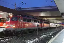 110 406 am 27.1.13 mit 110 437 und dem IC 130 (Norddeich-Koblenz Hbf) beim Halt in D�sseldorf Hbf.
