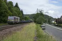 Prima 37027 passiert mit ein Guterzug die Fotograf bei Oberwinter richting S�den.
Samstag 22 Juni 2013