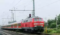25.Juni 2013:  Gastlok  218 492-7 (DB Regio Bayern) mit RE 21496  Sprinter  auf der KBS 104 gegen 18.05 Uhr durch Ahrensburg Richtung L�beck unterwegs.