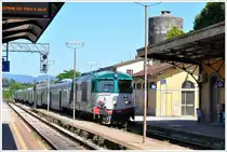 D445 1112 mit Vorortszug aus Florenz in Borgo San Lorenzo. (17.06.2013)