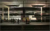 Bahnsteigbereich im Halbdunkel - 

Der Hauptbahnhof von Bern ist in weiten Teilen überbaut. Die Situation hat ihren eigenen Reiz. 

21.06.2013 (M)