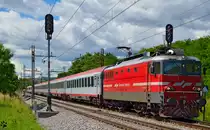S� 342-027 zieht EC158 'Croatia' durch Maribor-Tabor Richtung Wien. /26.6.2013