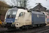 WLC ES 64 U2-068 setzte am 2.2.13 nach der Ankunft mit ihrem KLV in Rheinhausen um und rollte zur Abstellung.