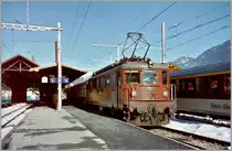 Die BLS Ae 4/4 251 im Plandienst in Zweisimmen.
(Gescanntes Fotos) 7. Jan. 2000 