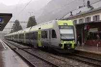 100 Jahre BLS: L�tschberger in Dreifachtraktion auf der Fahrt nach Bern. Die Aufnahme ist am 29. Juni 2013 in Kandersteg entstanden.

Foto: Walter Ruetsch