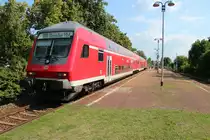 Die RB 17229 nach Dresden Hbf f�hrt am 08.07.2013 mal in umgekehrter Wagenreihenfolge (dass hei�t Stw voraus, denn sonst fahren die RB&acute;s Lok voraus nach Dresden) und zum zweiten war 143 569-2 am Zugschluss die eigentlich in Cottbus beheimatet ist, hier beim Halt in Zwickau P�lbitz.