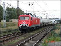 MEG 802 im neuen altem Lack :-). Die MEG-loks wurden vor kurzem in ihre alte DR-Farbgebung umlackiert. Das Bild entstand am 19.9.06 bei der Einfahrt zum Seehafen Rostock

