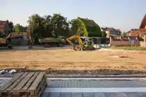 Hier ist zu sehen wo die Park & Ride Anlage des Oberbrucher Bahnhofes entsteht.
Der Anschluss der Anlage wird �ber die Karl-Arnold-Stra�e erfolgen.
Er�ffnung ist vorrausichtlich Dezember 2013.