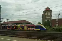 648 593 der Nordwestbahn steht am 27.6.13 abfahrbereit in Osnabr�ck Hbf.