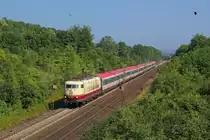 Gerade noch vor der MRB schaffte es die 103 235 am 6.7.2013 bei Sinzig mit dem IC 119