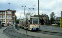Rostock RSAG SL 4 (T6A2 623) Hauptbahnhof am 2. Mai 1992. - Der Platz vor dem Rostocker Hauptbahnhof bekam 1992 den Namen 'Konrad-Adenauer-Platz'.
