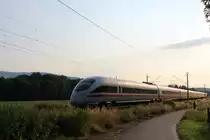 Ein ICE T zusehen am 09.07.13 in Remsch�tz beim Sonnenuntergang.