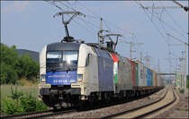WLB ES64U2-023 und GySEV 470 505 Szchenyi bringen den TEC 43623 von Bratislava-Petrzalka  nach Spielfeld-Stra.
Wr.Neustadt Civitas Nova am 10.07.13