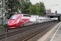 Der Thalys 4331 f�hrt von Paris nach Essen durch D�sseldorf Derendorf am 27.06.2013