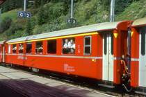 RhB - A 1231 am 22.08.1995 in Berg�n - 1.Klasse Einheitspersonenwagen Typ I - �bernahme 14.10.1965 - FFA/SIG - Fahrzeuggewicht 18,00t - Sitzpl�tze 36 - L�P 18,42m - zul�ssige Geschwindigkeit 90 km/h - �3=24.01.1992 - Logo RhB in rh�toromanisch. Hinweis: gelbe Hinweispfeile an den T�ren entfernt, Klassezahlen klein, hoher Anschriftenblock, d�nne Betriebsnummern, gescanntes Dia
