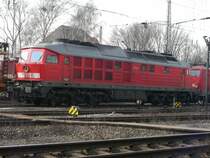 232 003 im Bw Oberhausen/Osterfeld am 15. 03. 06
wohl die �lteste planm�ssig verkehrende 232er