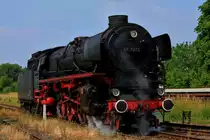 Meine Favoritin bei den  Stoomtrein Jubileumdagen  (Dampfzug-Jubil�umstagen) am 13.-14.07.2013 der S�dlimburgischen Dampfeisenbahngesellschaft (ZLSM) die ihr 25j�hriges Jubil�um feiert. Gastlok 01 1075 der Stoom Stichting aus Rotterdam rangiert am 14.07.2013 in Simpelfeld.                   