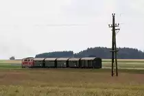 WLB 2143.21 mit dem R 16972  Reblaus Express  am 13.Juli 2013 nahe Bf. Langau. 

