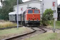 WLB 2143.21 f�hrt mit dem R 16973  Reblaus Express  am 13.Juli 2013 in den Bf. Langau ein. 

