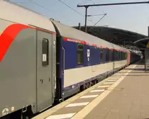 PL-PKPIC 61 51 88-90 002-6 WRmnouz 1251 im umgeleiteten EN 452 von Moskva Belorusskaja nach Paris Est, am 09.07.2013 in Erfurt Hbf.