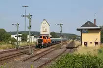BBL 214 023 + 214 002 mit einem Schotterzug am 07.07.2013 in Pressath.