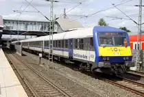 MRCE 182 534-8 / ES 64 U2 - 034 schiebt den HKX mit NOB Wittenberger von Hamburg nach K�ln durch D�sseldorf Flughafen am 29.06.2013