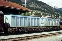 RhB - R-w 8202 II am 28.08.1996 in Samedan - Flachwagen mit Rungen 4-achsig mit 1 offenen Plattform - �bernahme 14.11.1990 - FC - Fahrzeuggewicht 18,55t - Zuladung 33,00t - L�P 16,54m - zul�ssige Geschwindigkeit 80/B km/h - Hinweis: gescanntes Dia
