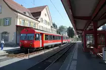 Abfahrbereiter Zug nach Altst�tten-Stadt/SG im Bahnhof Gais/AR 16.07.13