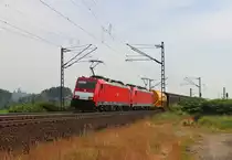 Am 19.Juni 2013 waren DBSR E186 340 & 330 mit einem gemischten G�terzug bei Burgstemmen auf dem Weg Richtung S�den.