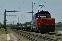Die SBB Cargo Eem 923 012-9  Chaumont  erreicht mit ihren Ks-Wagen Lonay- Préveranges. 
15. Juli 2013