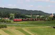 232 426 bespannte am 19.7.13 einen Schotterzug aus Pechbrunn nach N�rnberg in Sch�nlind