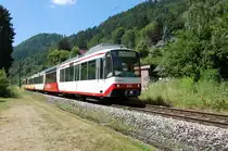 Kurz vor H�fen (Enz) Bf am 21. Juli 2013 mit der S-Bahn Linie 6 Richtung Karlsruhe Marktplatz.