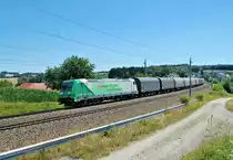 185 389 ist am 21.07.2013 in Katzbach durchgefahren.
Sorry f�r den Schmutzfleck.