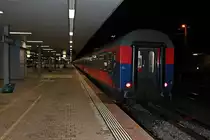 Zugende vom 55. Milit�rseelsorge Pilgerzug nach Lourdes (F) beim Lokwechsel im Badischen Bahnhof von Basel. Haupts�chlich bestand der Zug aus �sterreichischen Liegenwagen. Nur die letzten drei Wagen waren BTE-Wagen. (22.05.2013)
