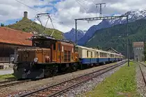 RhB  100 JAHRE BEVER-SCUOL 1913 bis 2013  Ge 6/6 414 mit dem Alpine Classic Pullman Express in Ardez am 30. Juni 2013.
Foto: Walter Ruetsch