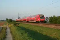 50 80 80-35 301-6 als Steuerwagen in der RB 26545 von Freiburg (Breisgau) Hbf nach Neuenburg (Baden) am Morgen des 08.07.13 kurz vor M�llheim (Baden).